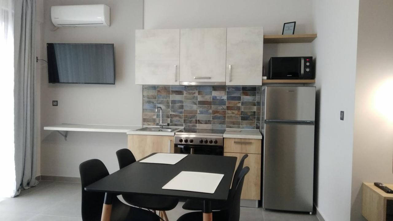 Psammites Apartment Калампака Екстериор снимка